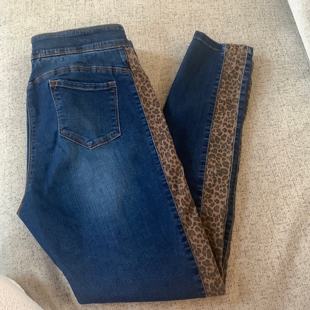 Coco + Carmen Jeans size L